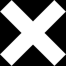 Ein schwarzer Hintergrund mit einem weißen Kreuz in der Mitte.